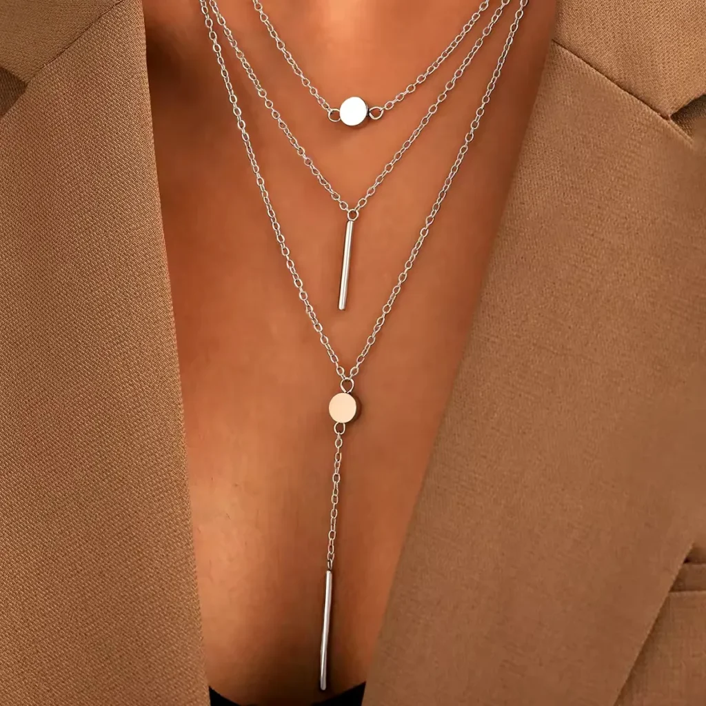 collier multirangs tendance 2025